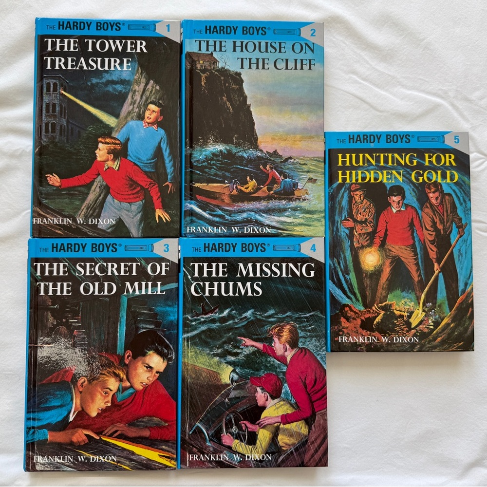 The Hardy Boys Starter Set of 5 Hardback Books in Cardboard Sleeve